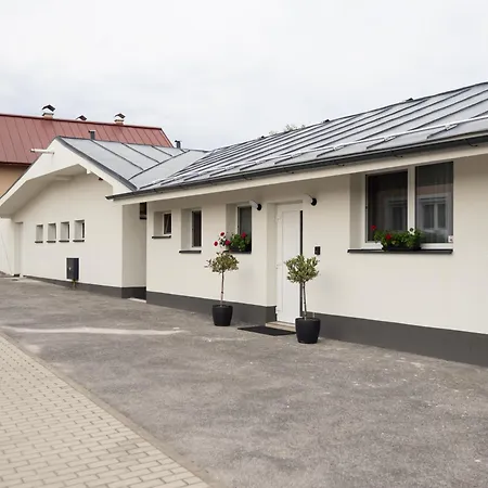 Apartament Kolkaren *